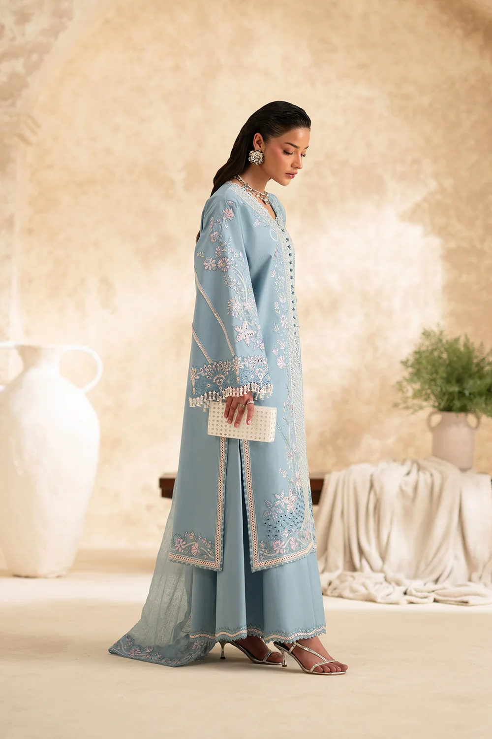 AVANTHIKA - MSS6296 - Image 4