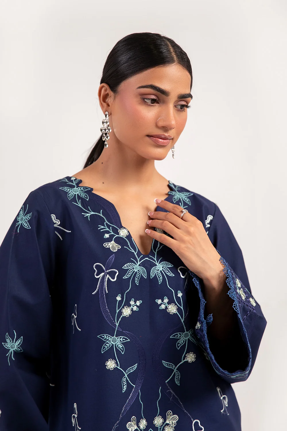 VERA - MWS6186 - Image 2